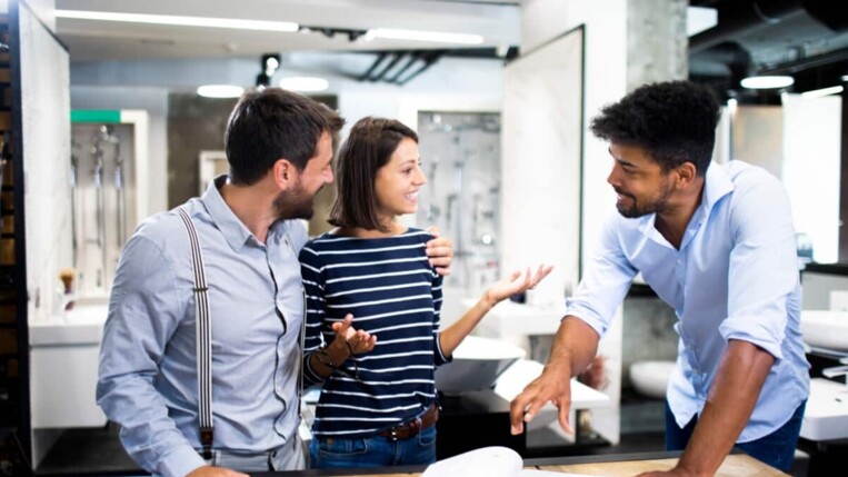 personen reden im office