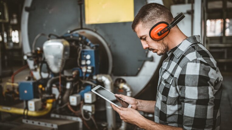 worker attached to a website